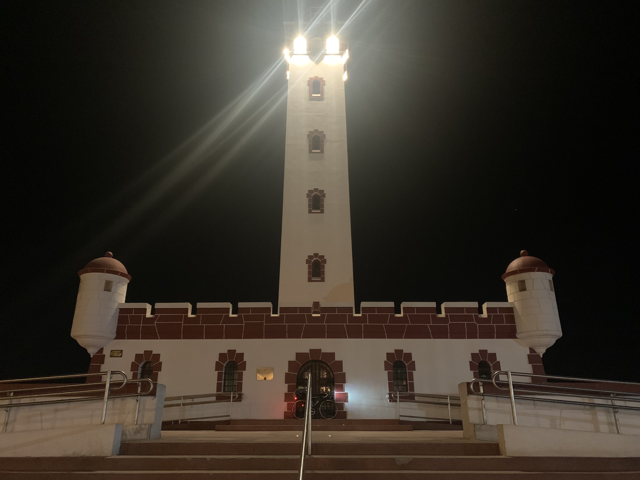 Faro costero en La Serena