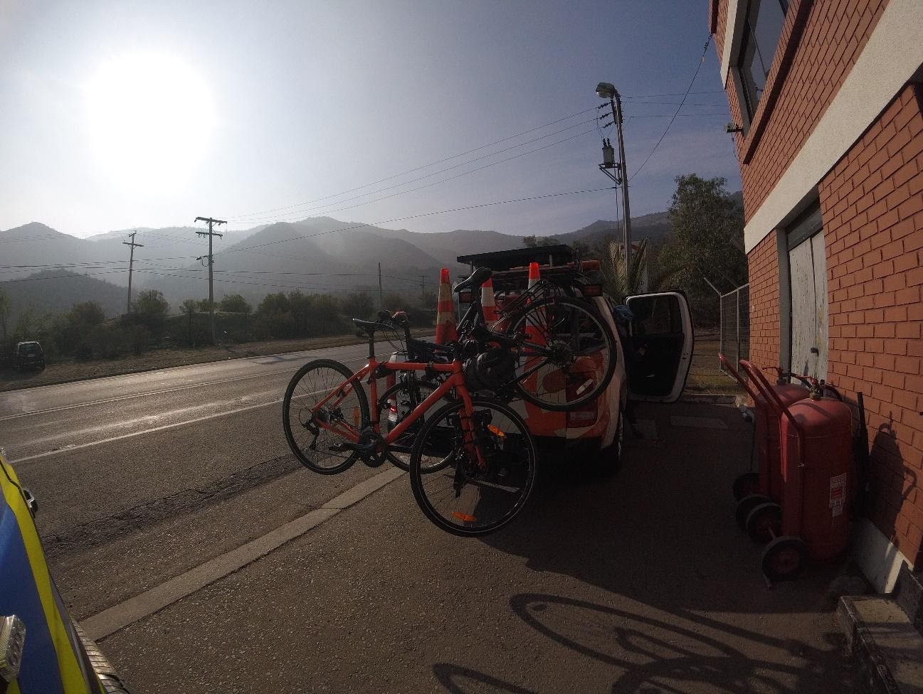 Empacando en camioneta para cruzar el tunel Chacabuco