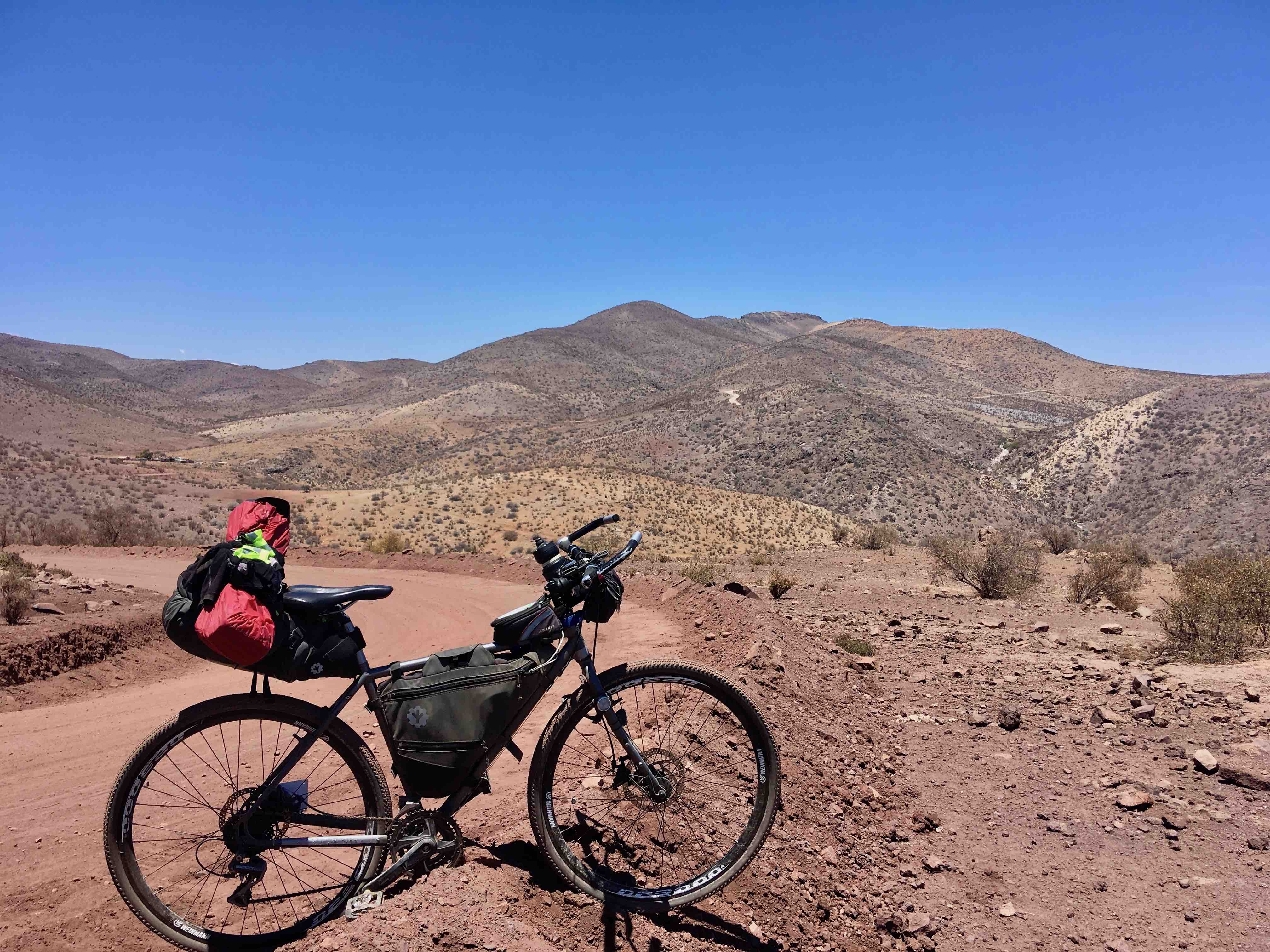 Una de las cimas rumbo a Andacollo.