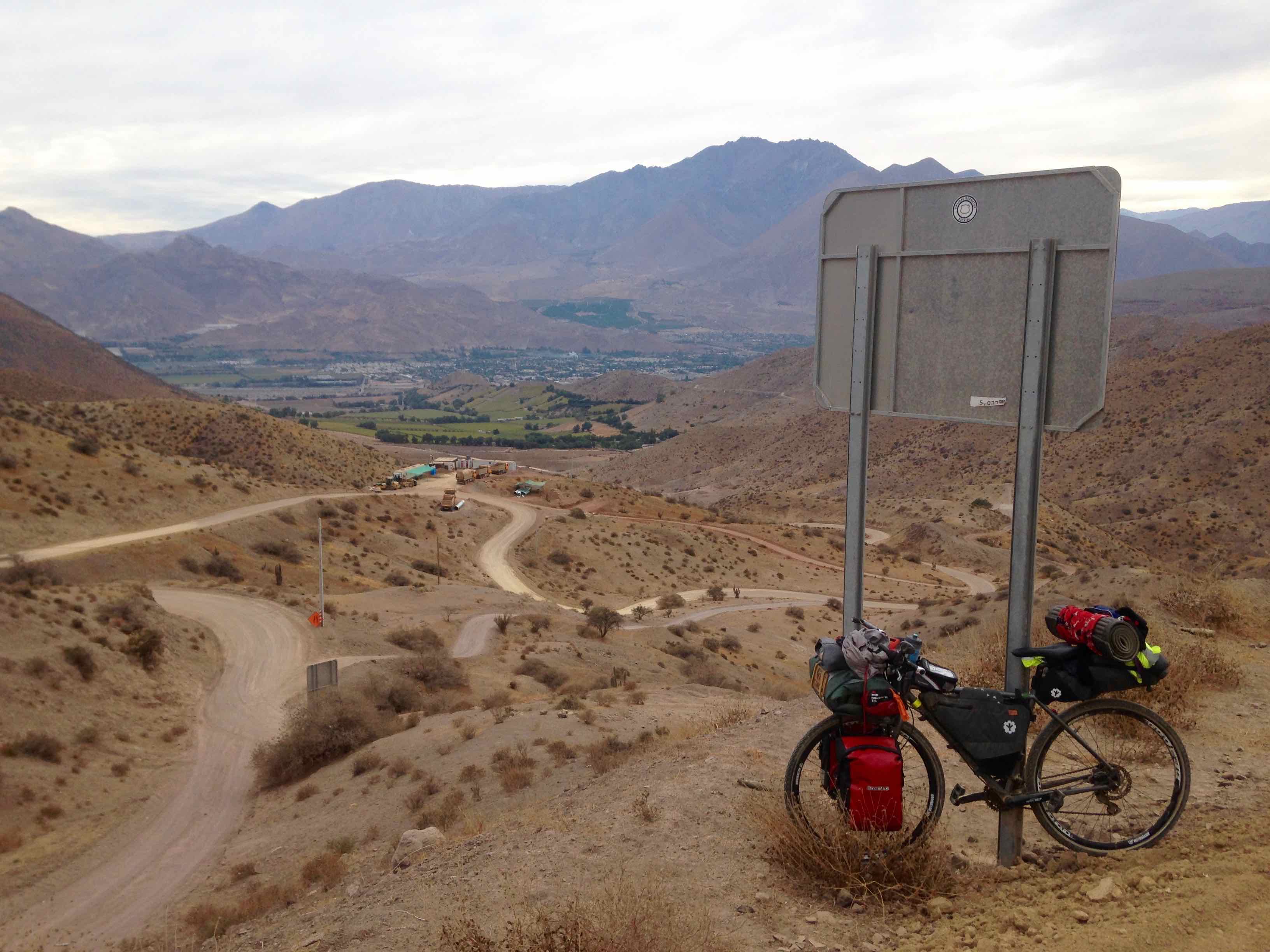 Llegando a Vicuña después de la Ruta Antakari